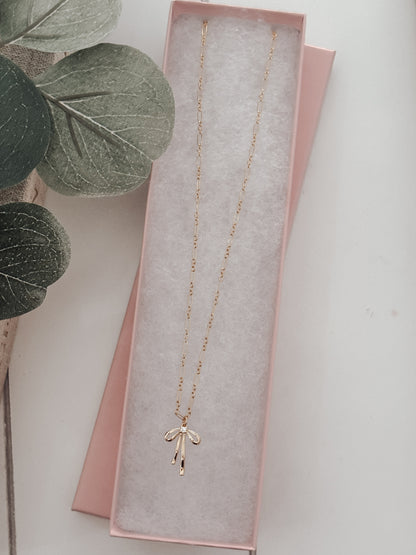 Bow Necklace
