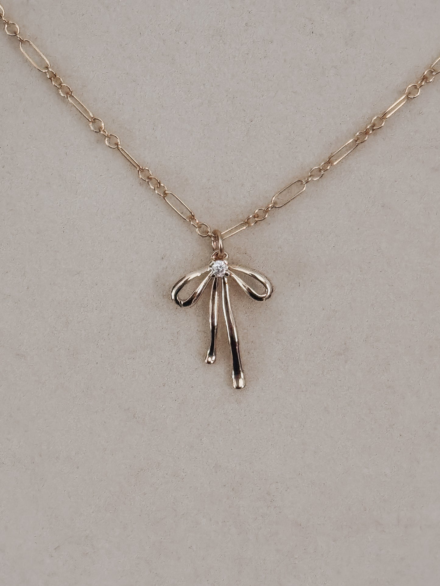 Bow Necklace